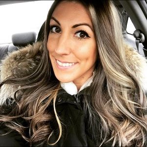 Meet your Posher, Hayley